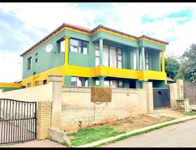 5 BEDROOM HOUSE FOR SALE IN NATURENA